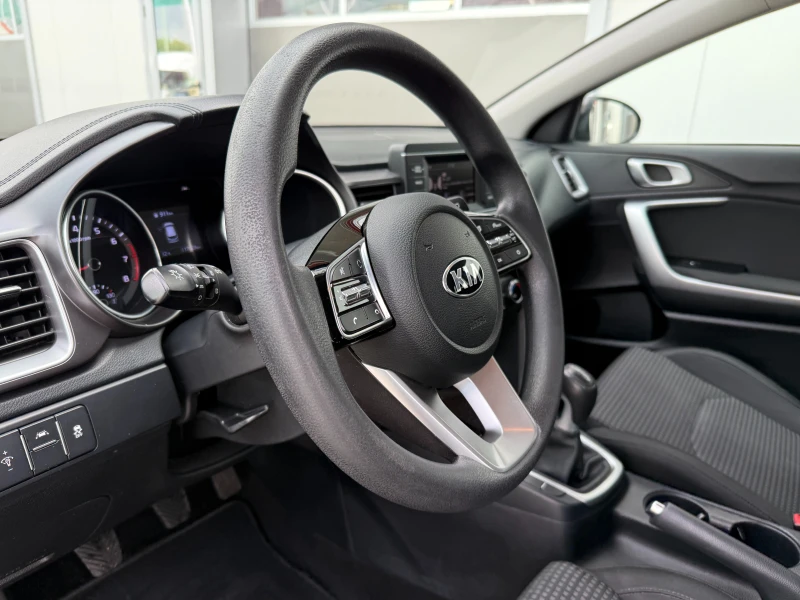 Kia Ceed Реален пробег, снимка 9 - Автомобили и джипове - 52049912
