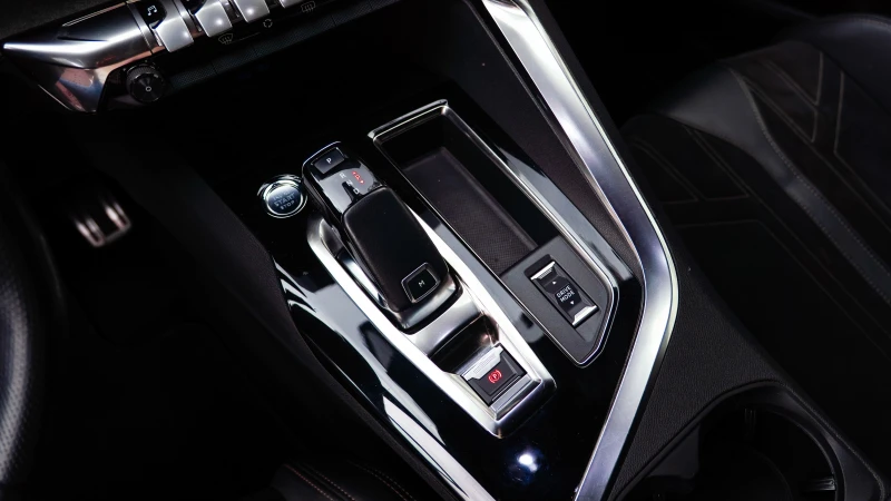 Peugeot 3008 GT-LINE/ EAT8, снимка 14 - Автомобили и джипове - 53262446