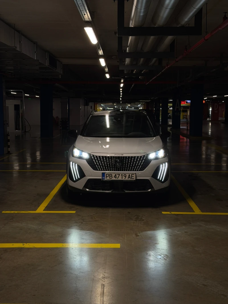 Peugeot 2008 Allure, снимка 3 - Автомобили и джипове - 53418682