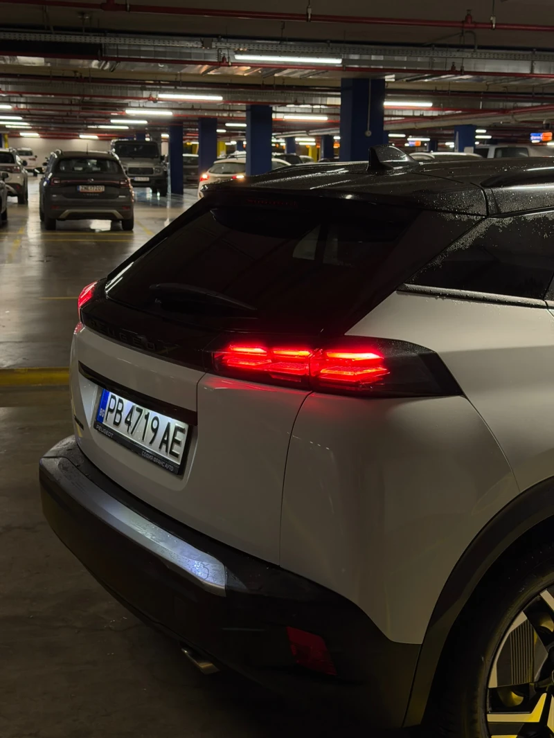 Peugeot 2008 Allure, снимка 4 - Автомобили и джипове - 53418682