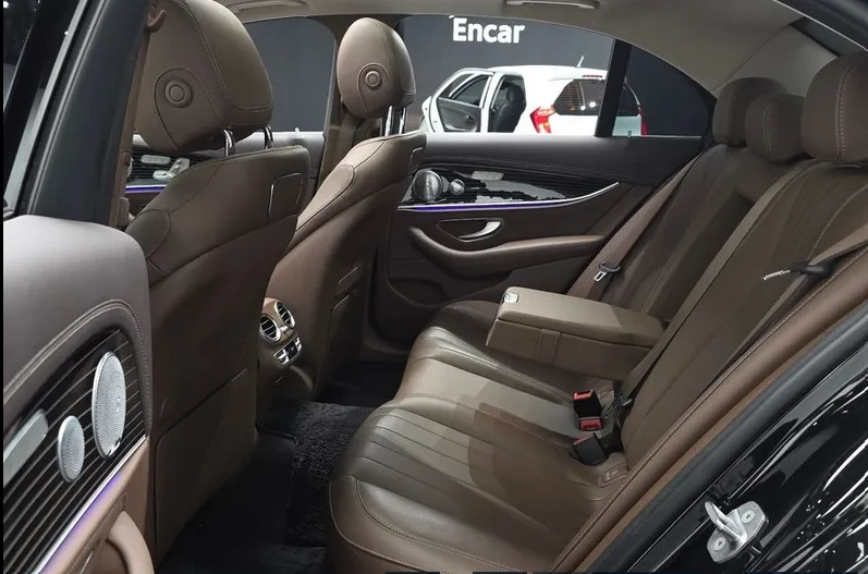 Mercedes-Benz E 400 EXCLUSIVE/4М/V6/333HP/ОБДУХВ./PANO/360/248hMC, снимка 11 - Автомобили и джипове - 54781974