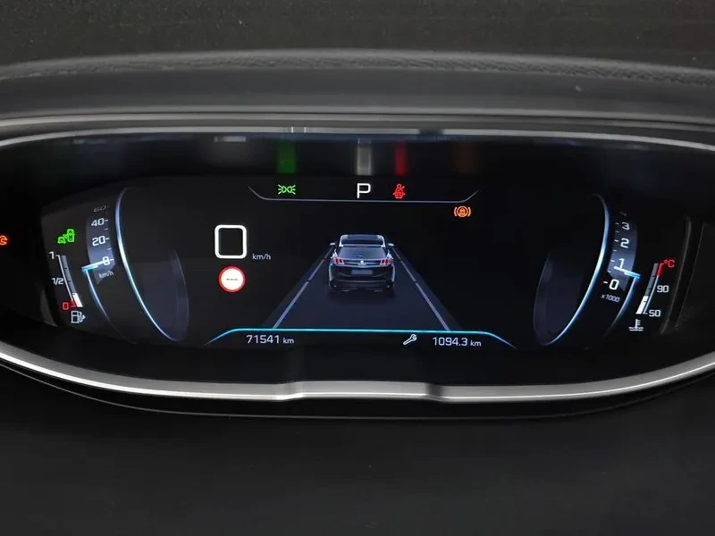 Peugeot 3008 1.6 BLUEHDI ALLURE, снимка 8 - Автомобили и джипове - 54929878