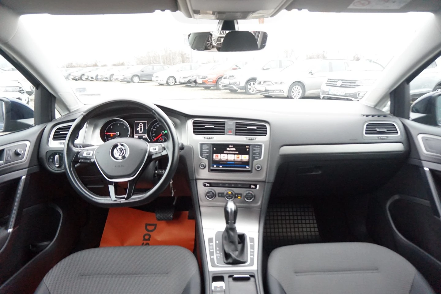 VW Golf Variant Comfortline 1.6TDI BMT - изображение 3