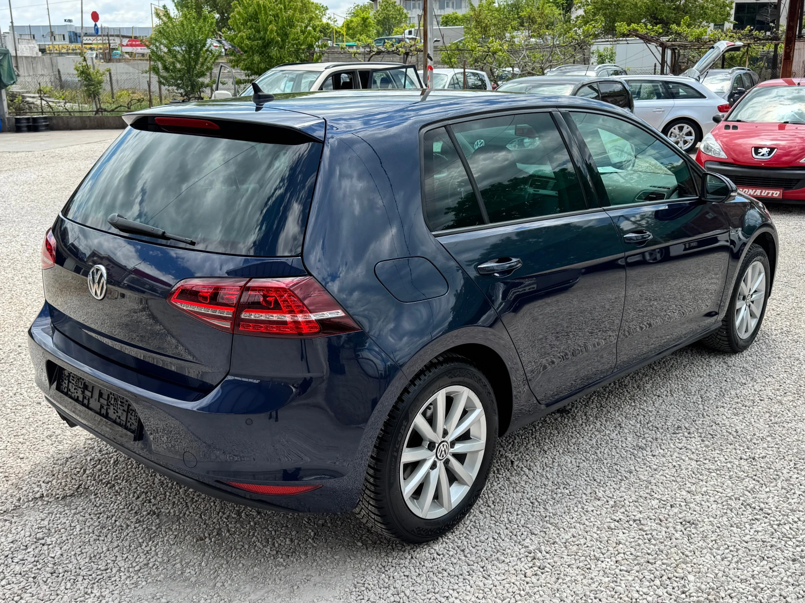 VW Golf 2.0TDI-LOUNGE - изображение 4