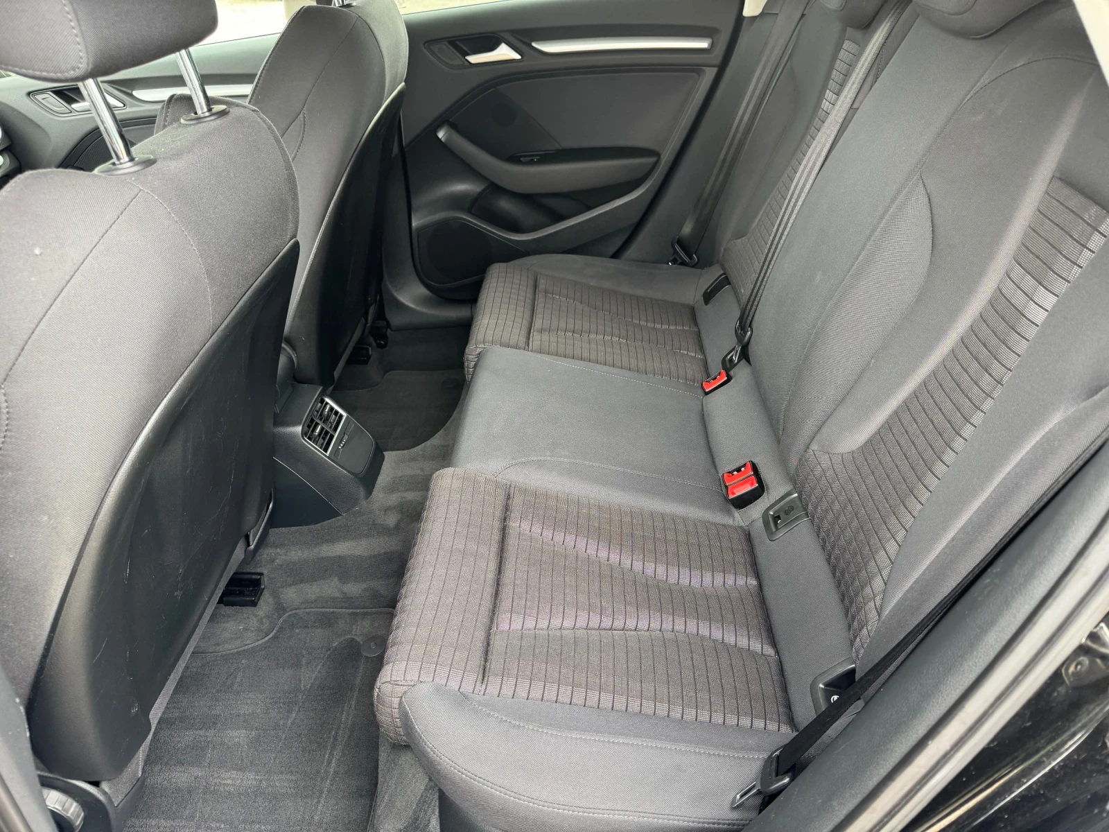 Audi A3 2.0 TDI -150   6  | Mobile.bg   12