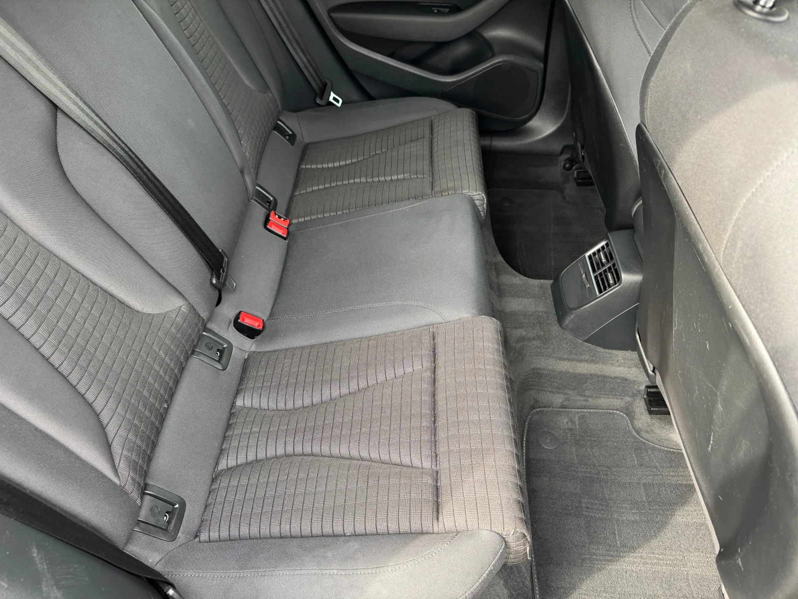 Audi A3 2.0 TDI -150   6  | Mobile.bg   11