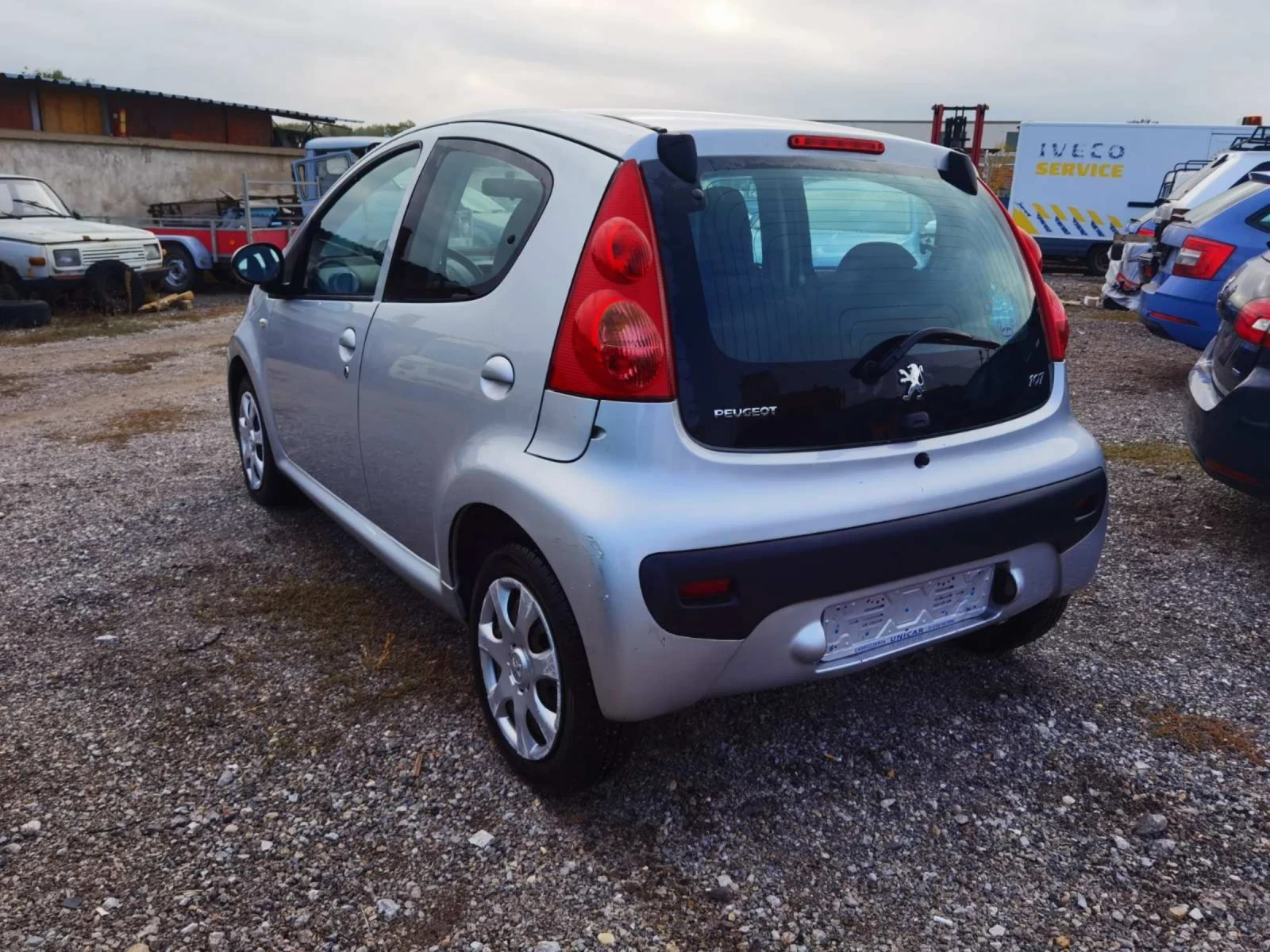 Peugeot 107 72000км 1.0i euro5B климатик - изображение 4
