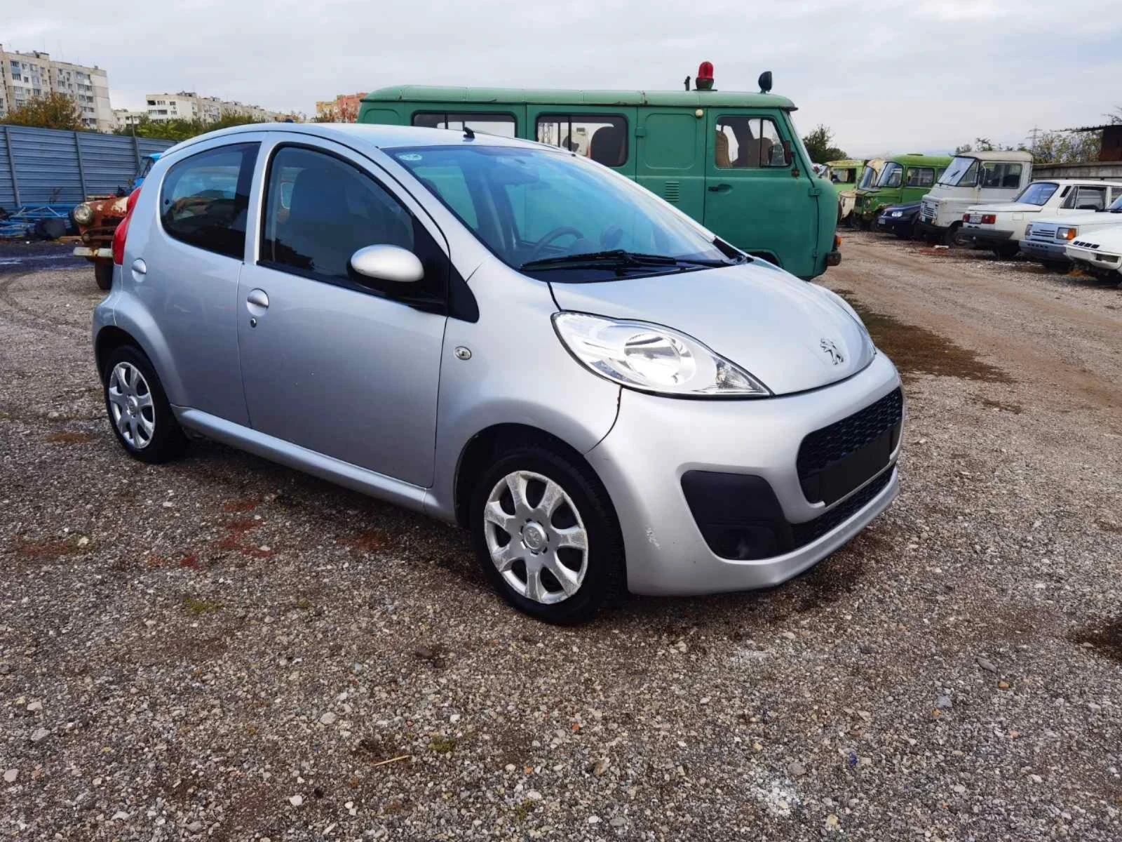 Peugeot 107 72000км 1.0i euro5B климатик - изображение 3