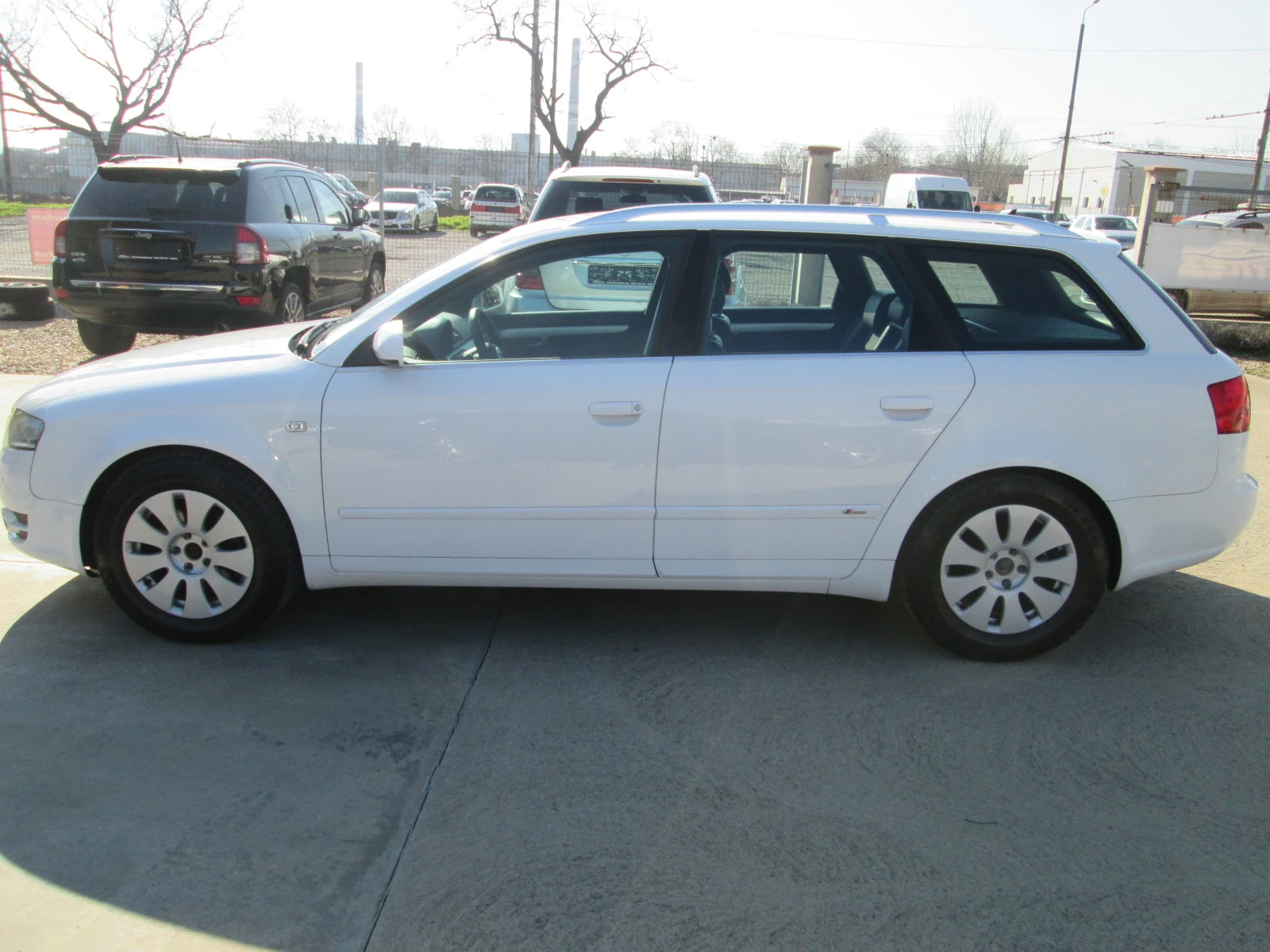 Audi A4 2.0TDI S-LINE 140kc - изображение 7