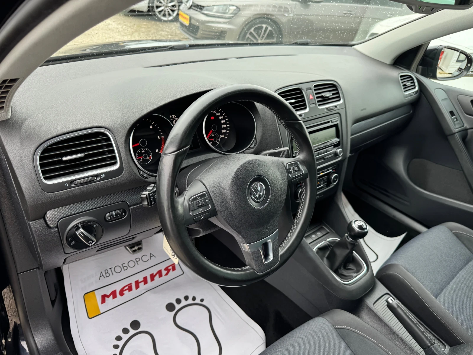 VW Golf 1.6TDI STYLE, снимка 12 - Автомобили и джипове - 53958670