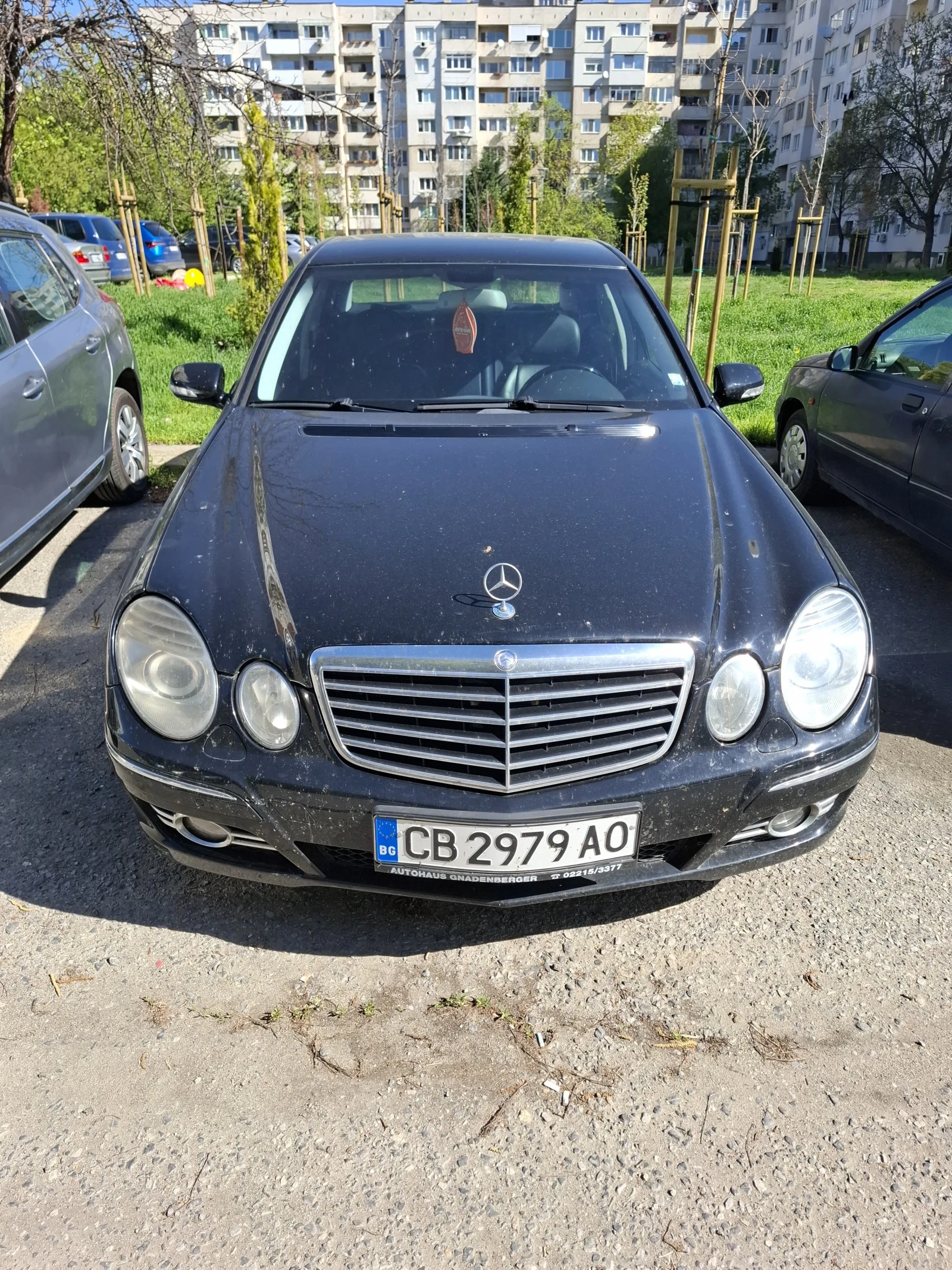 Mercedes-Benz E 220, снимка 2 - Автомобили и джипове - 54309366