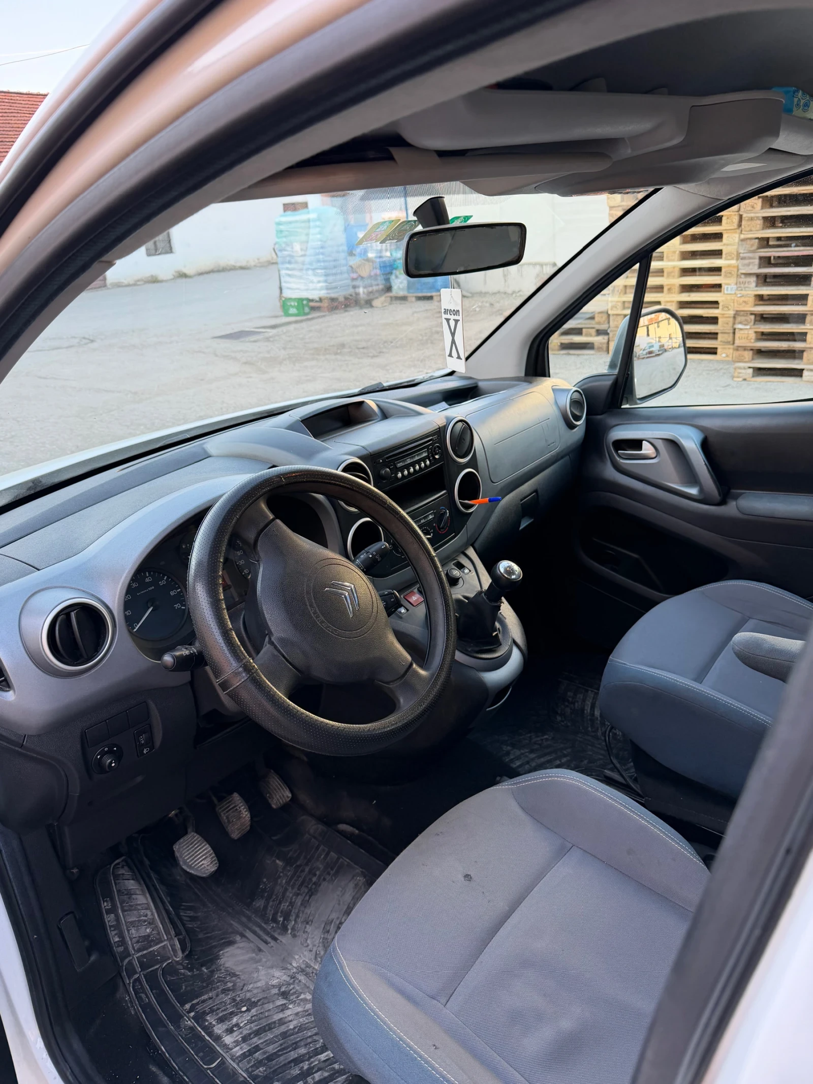 Citroen Berlingo, снимка 7 - Автомобили и джипове - 54322633