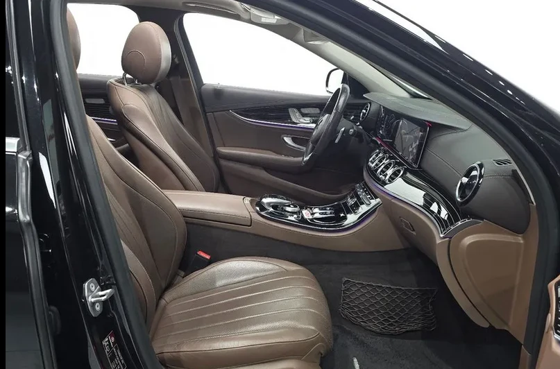 Mercedes-Benz E 400 EXCLUSIVE/4М/V6/333HP/ОБДУХВ./PANO/360/248hMC, снимка 10 - Автомобили и джипове - 54781974