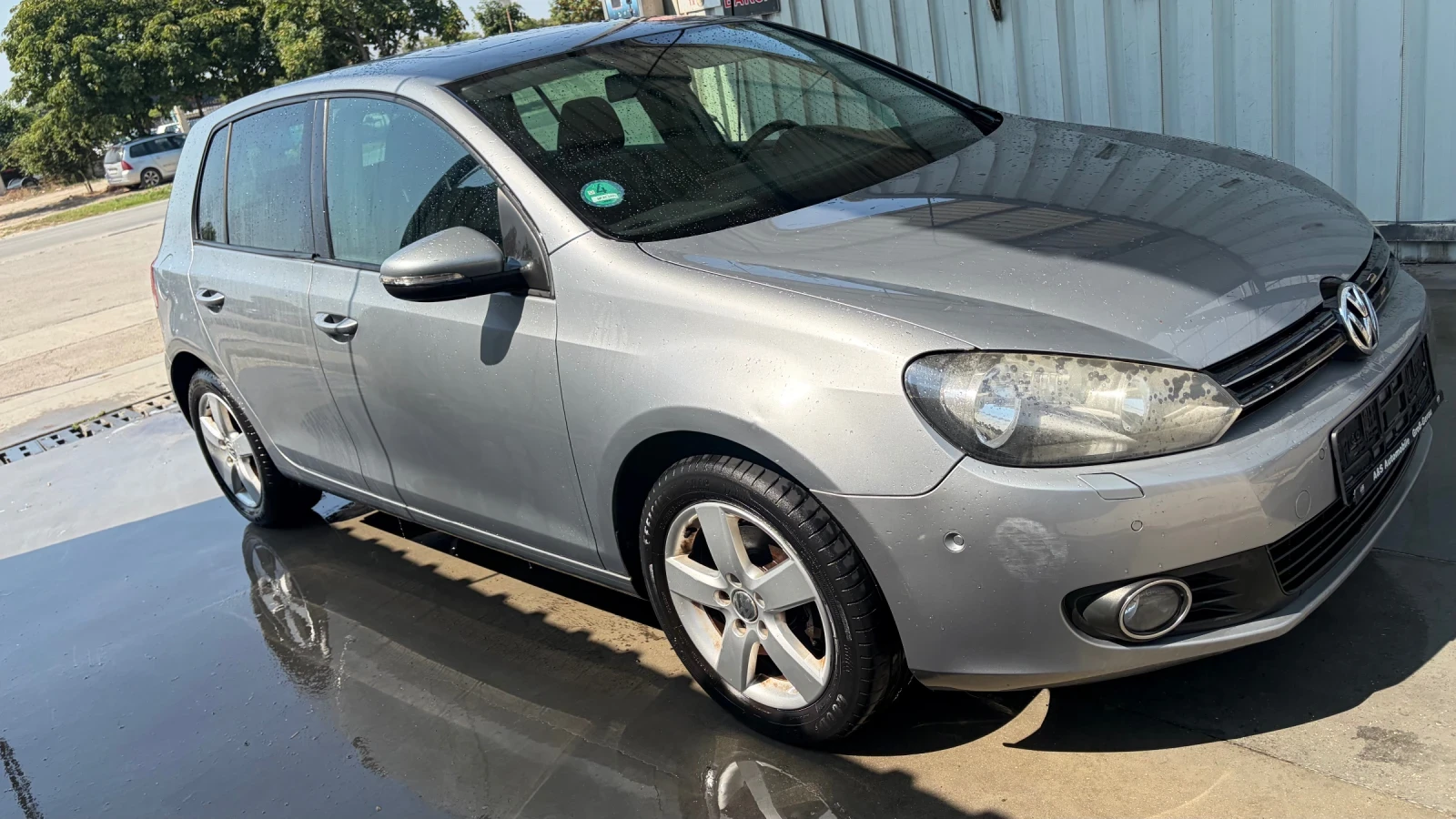 VW Golf 1.2 I -77kw, снимка 2 - Автомобили и джипове - 55594027
