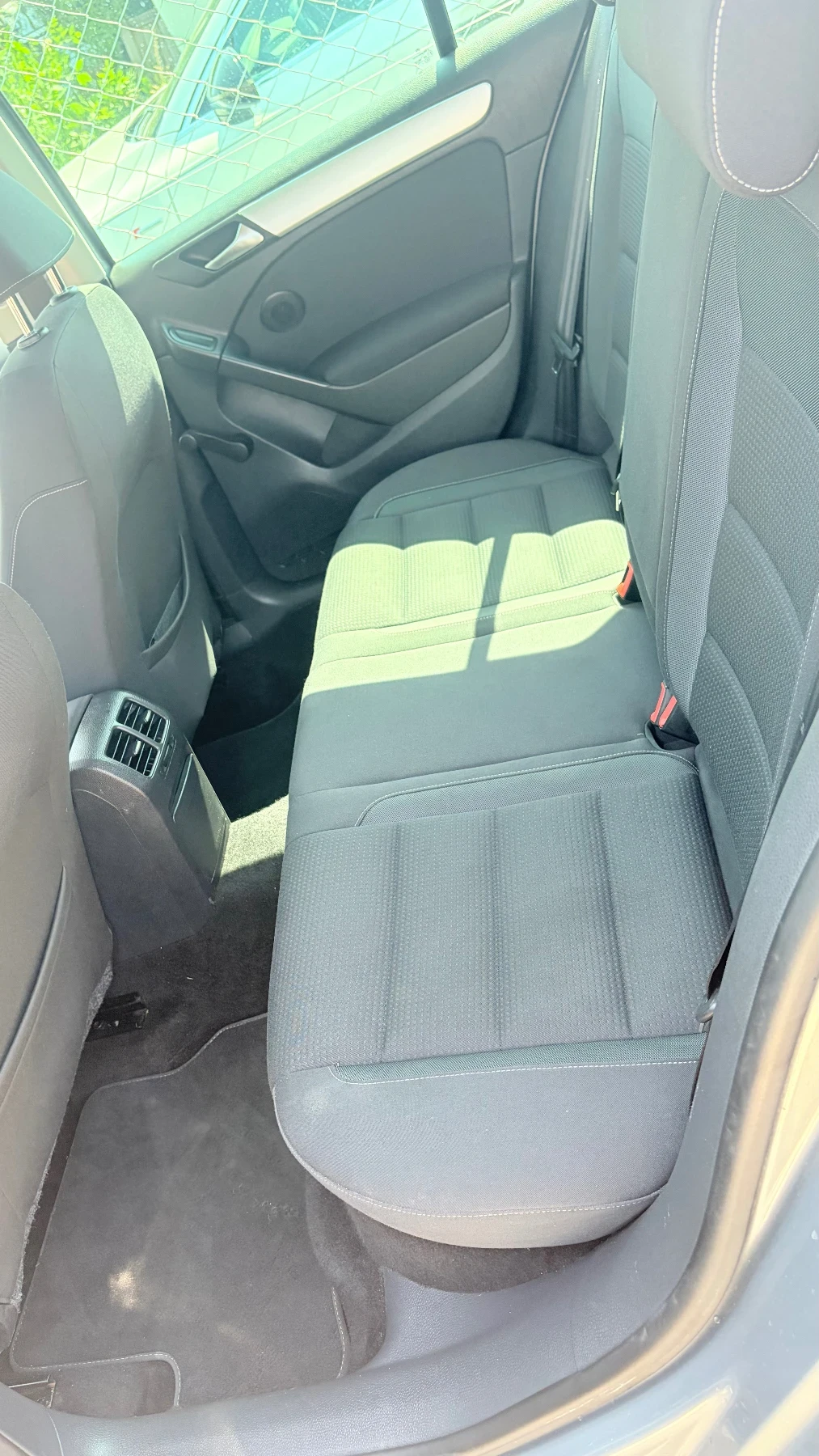 VW Golf 1.2 I -77kw, снимка 12 - Автомобили и джипове - 55594027