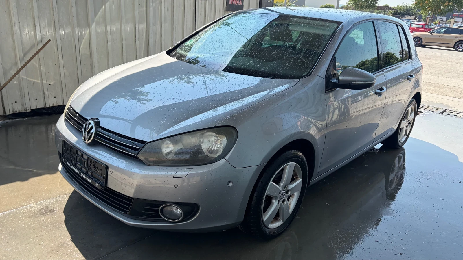 VW Golf 1.2 I -77kw