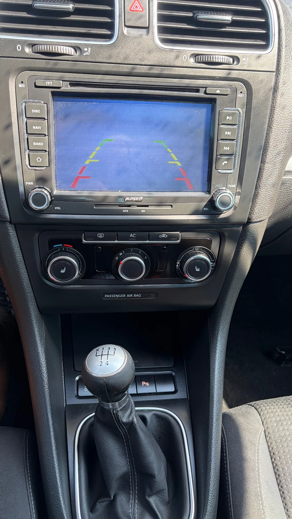 VW Golf 1.2 I -77kw, снимка 6 - Автомобили и джипове - 55594027