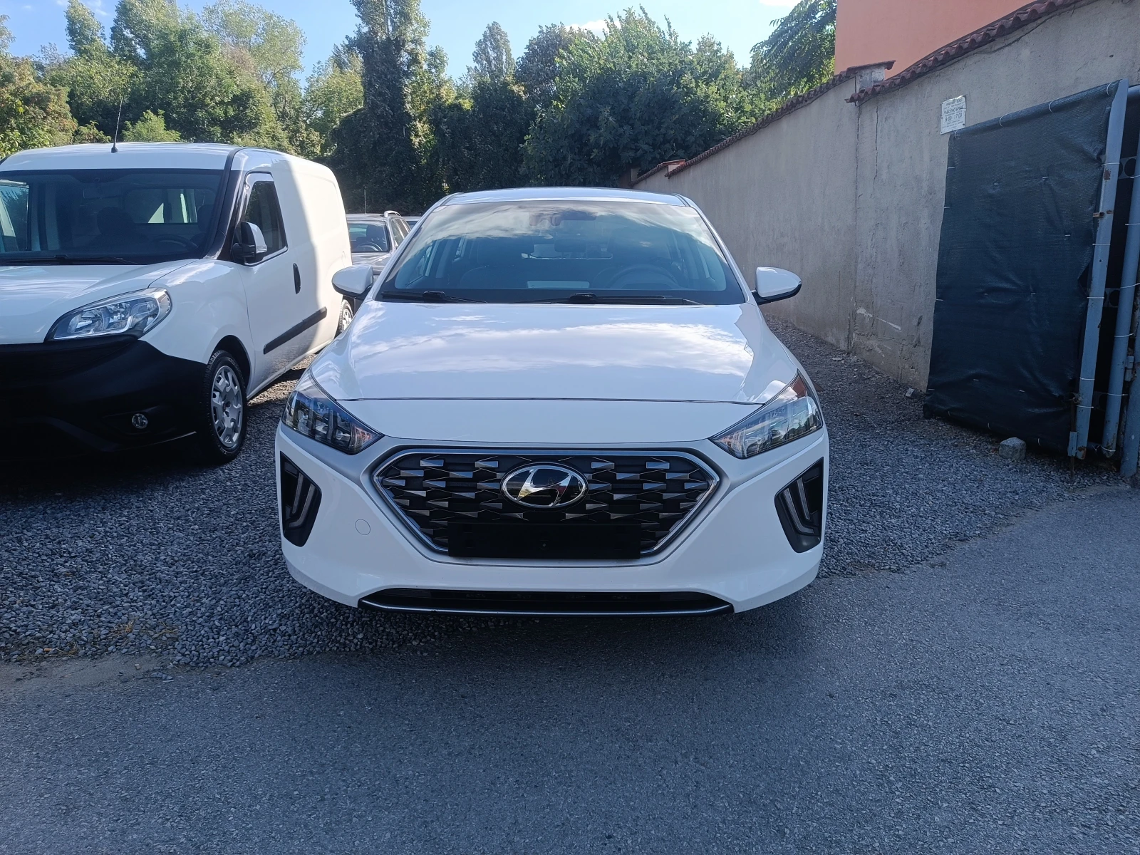 Hyundai Ioniq 1.6iHYBRID  , снимка 3 - Автомобили и джипове - 56060686