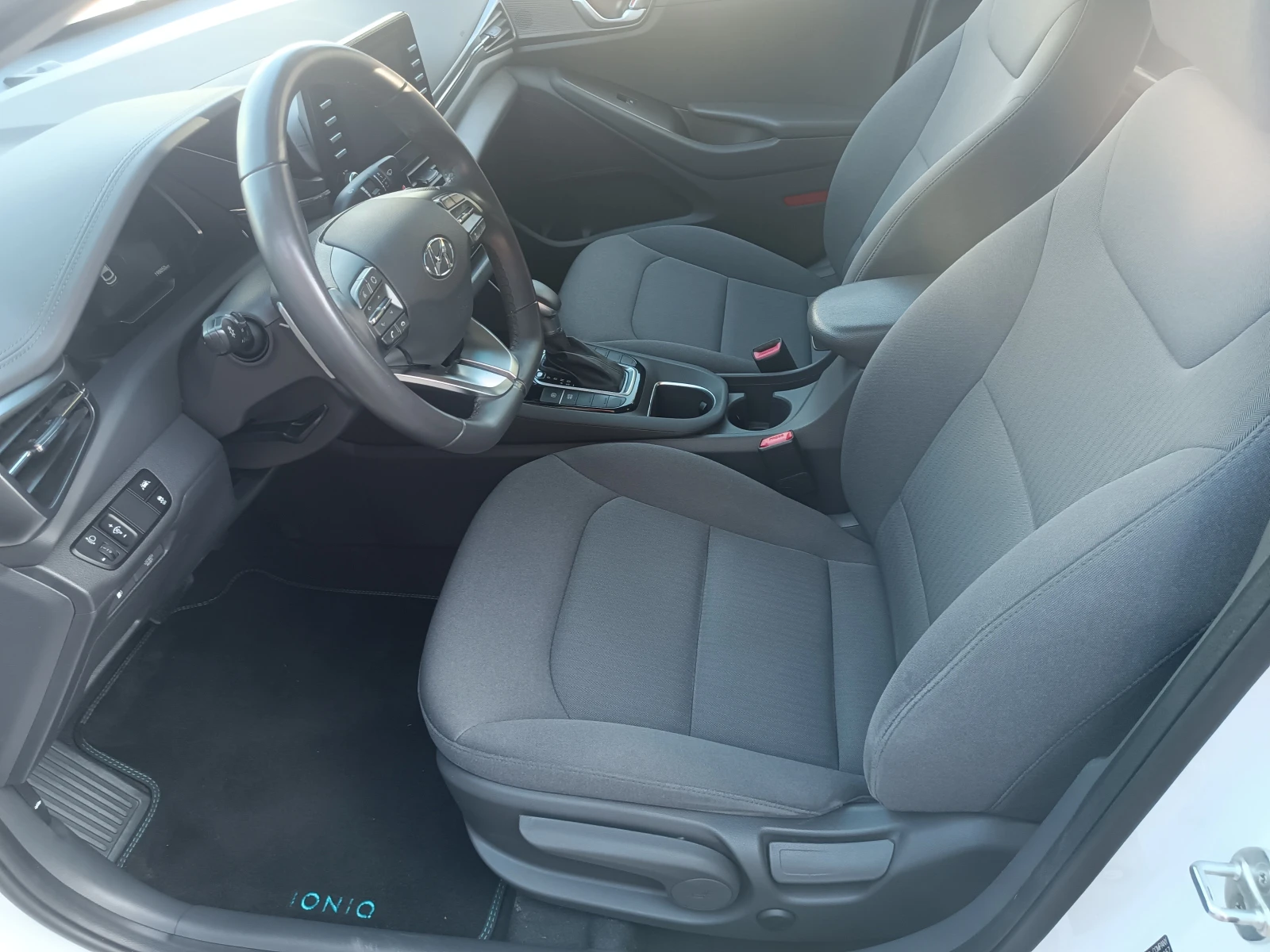 Hyundai Ioniq 1.6iHYBRID  , снимка 8 - Автомобили и джипове - 56060686
