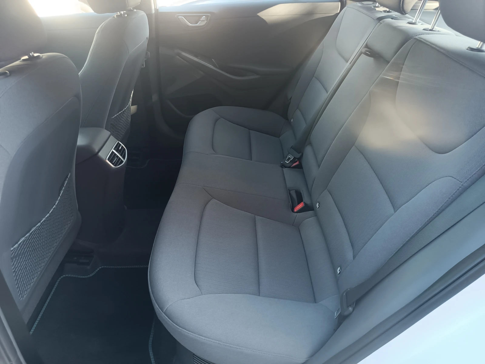 Hyundai Ioniq 1.6iHYBRID  , снимка 10 - Автомобили и джипове - 56060686