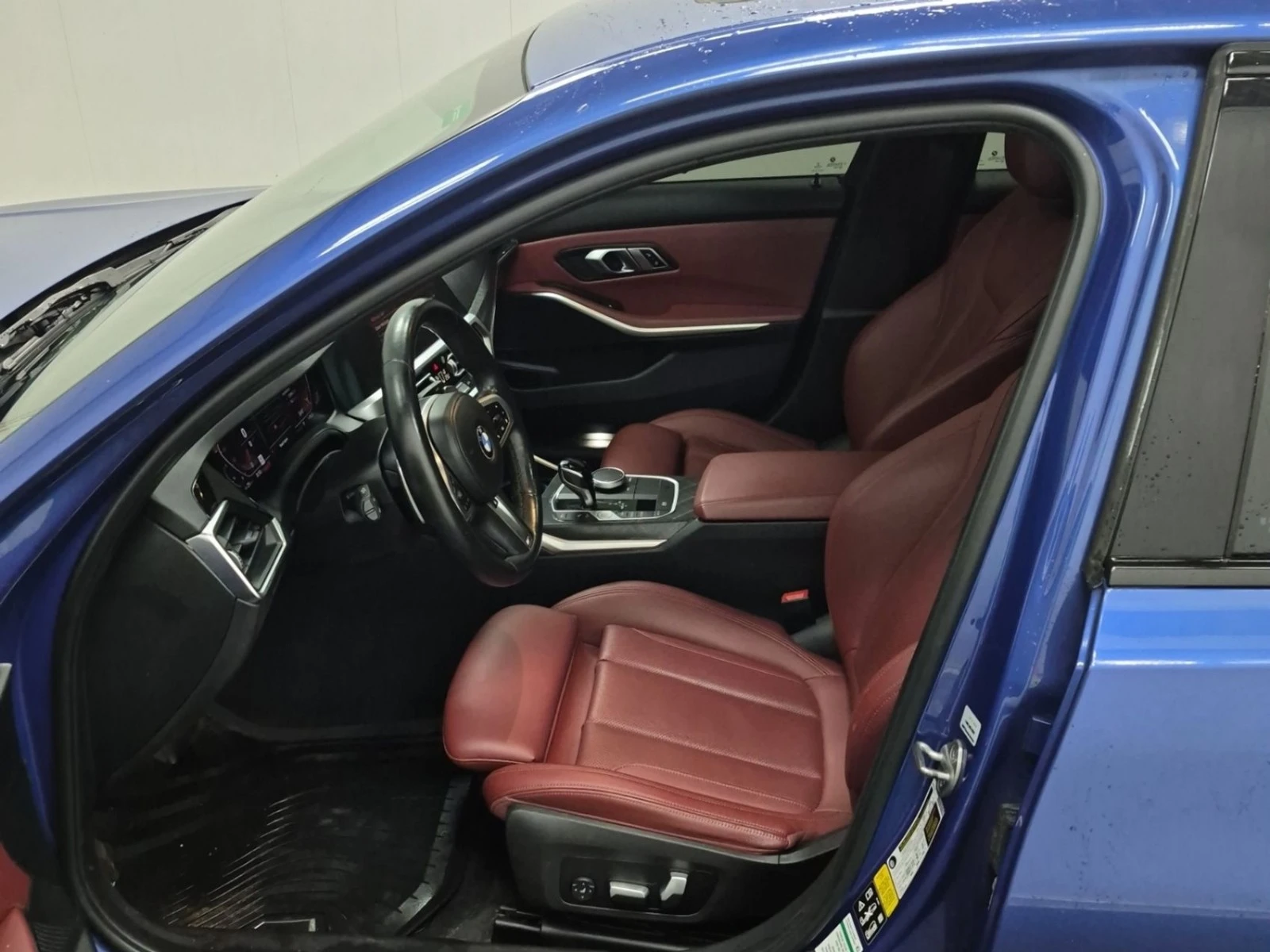 BMW 330 M SPORT* Harman Kardon, снимка 9 - Автомобили и джипове - 56301282