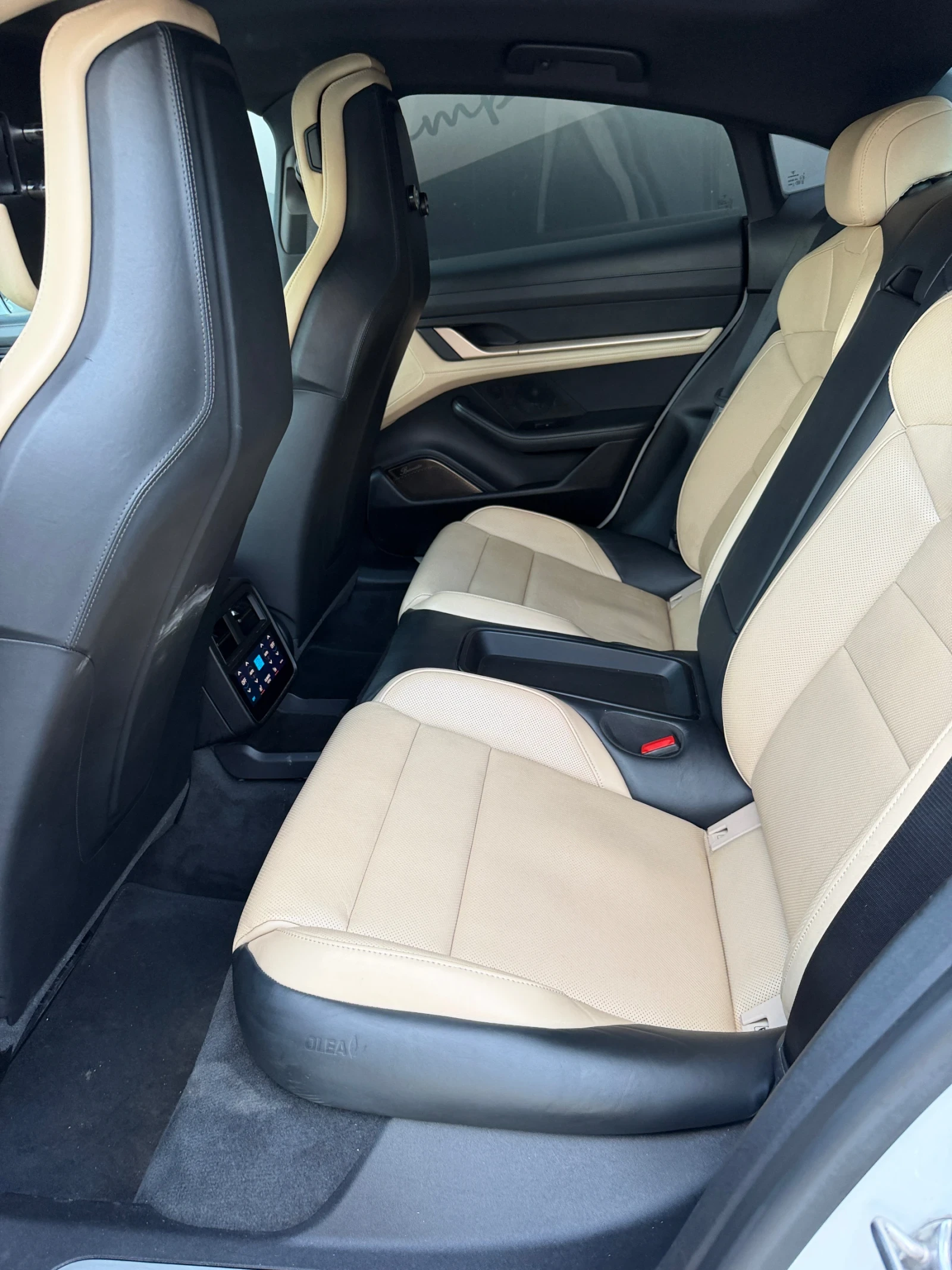 Porsche Taycan Бартер лизинг, снимка 13 - Автомобили и джипове - 56641577