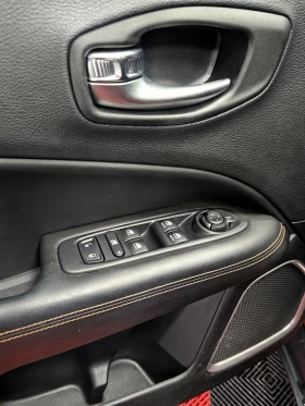 Jeep Compass 2.4* 4x4* LIMITED* 19600KM* KEYLESS* TV* CAMERA* , снимка 10