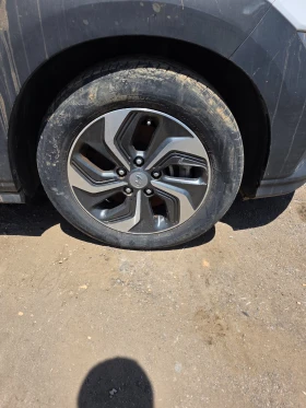 Hyundai Kona  на части, снимка 3