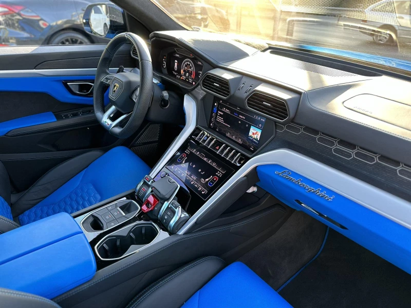 Lamborghini Urus, снимка 13 - Автомобили и джипове - 48023331