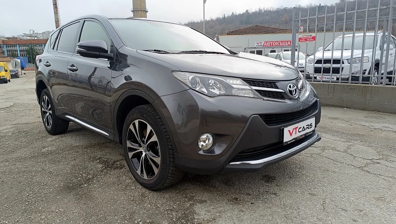 Toyota Rav4 2.0D4-D, снимка 7 - Автомобили и джипове - 48249549