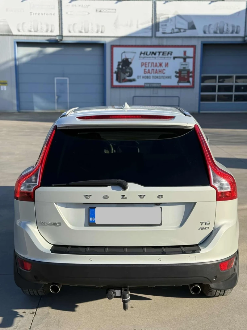 Volvo XC60 T6, снимка 16 - Автомобили и джипове - 52456737