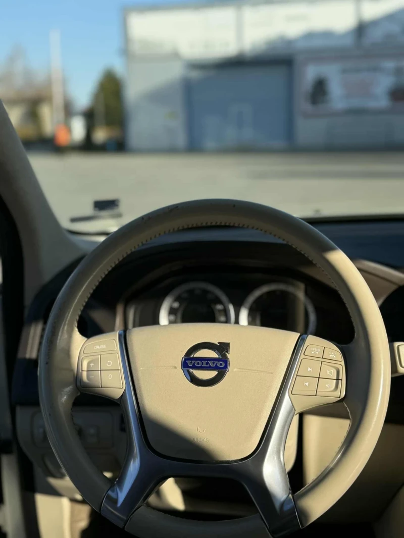 Volvo XC60 T6, снимка 6 - Автомобили и джипове - 52456737