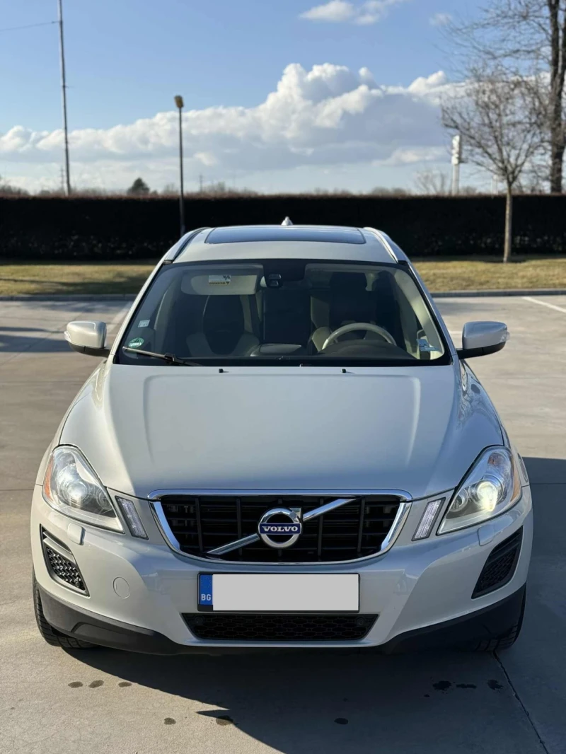 Volvo XC60 T6, снимка 8 - Автомобили и джипове - 52456737