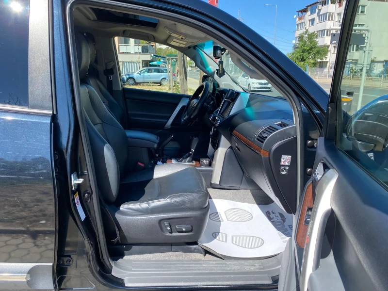 Toyota Land cruiser 3.0D-4D/ANNIVERSARY, снимка 13 - Автомобили и джипове - 51691201