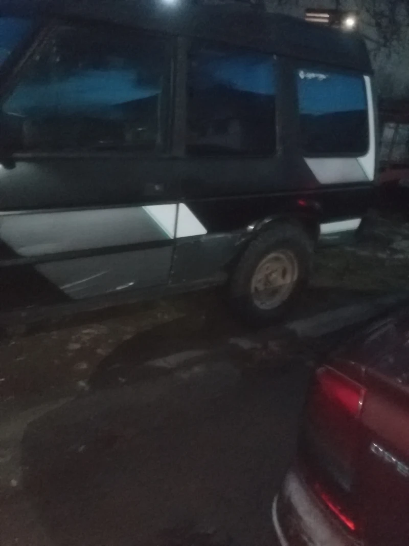 Land Rover Discovery, снимка 4 - Автомобили и джипове - 52504419