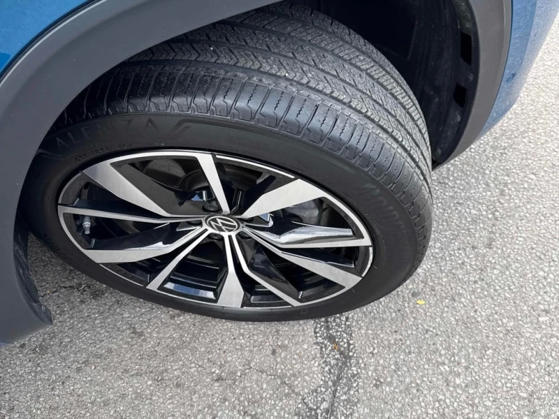 VW Atlas * Cross Sport* Execline * CARFAX * ОБДУХВАНЕ * , снимка 7 - Автомобили и джипове - 53257309