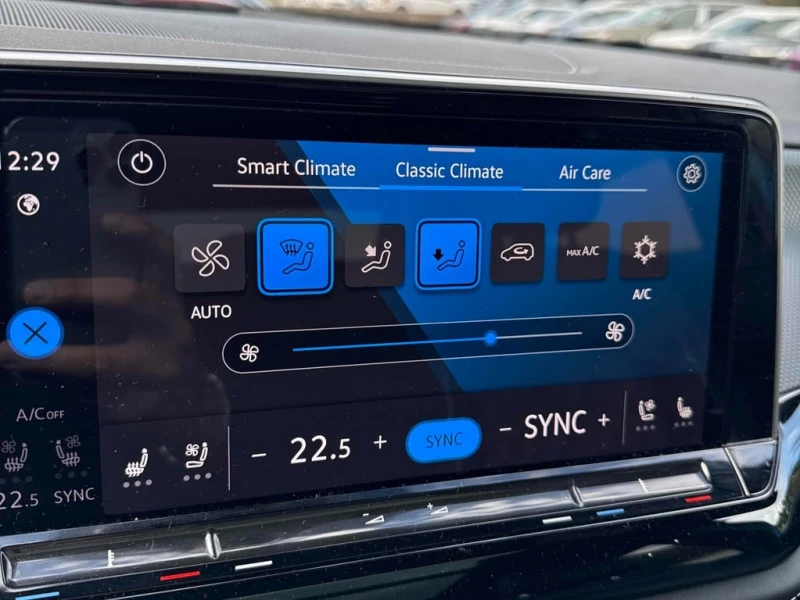 VW Atlas * Cross Sport* Execline * CARFAX * ОБДУХВАНЕ * , снимка 13 - Автомобили и джипове - 53257309