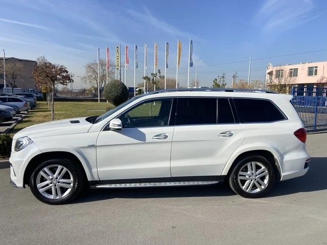 Mercedes-Benz GL 350  AMG-SOFT CLOSE-360* -LED-БЯЛА ПЕРЛА - изображение 2