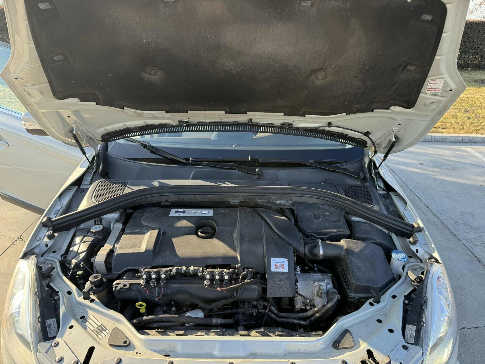 Volvo XC60 T6 - изображение 9