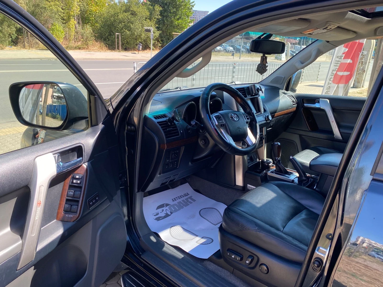 Toyota Land cruiser 3.0D-4D/ANNIVERSARY - изображение 8
