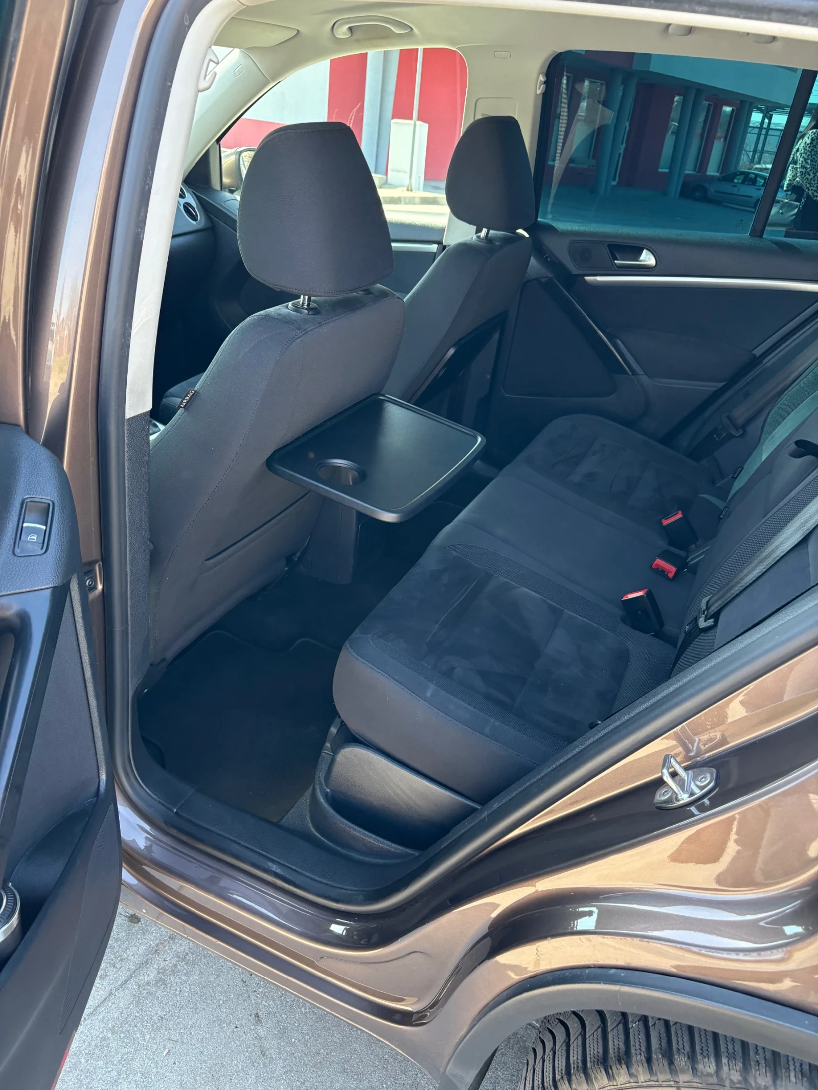 VW Tiguan Tiguan, снимка 5 - Автомобили и джипове - 53744623