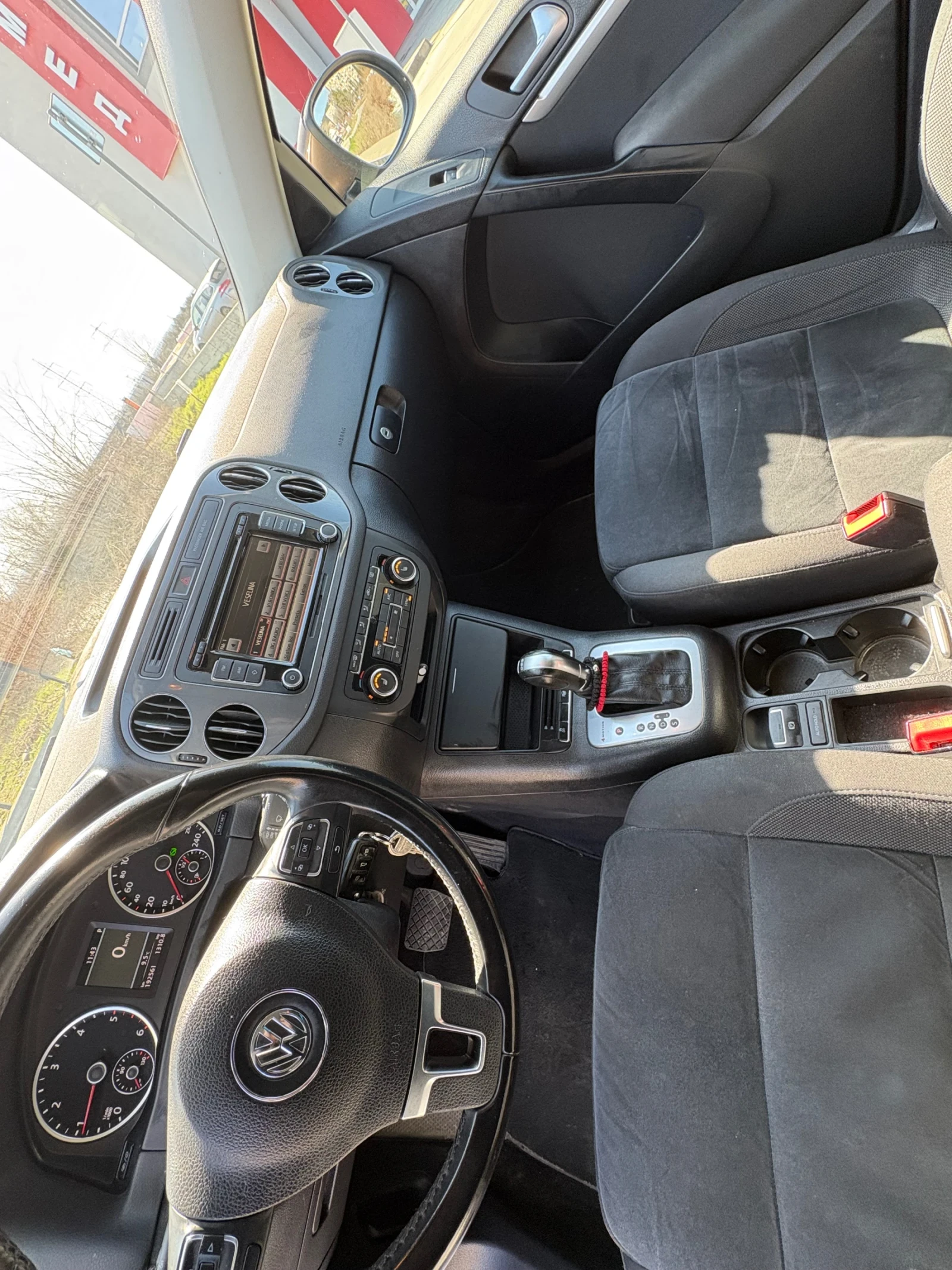 VW Tiguan Tiguan, снимка 7 - Автомобили и джипове - 53744623