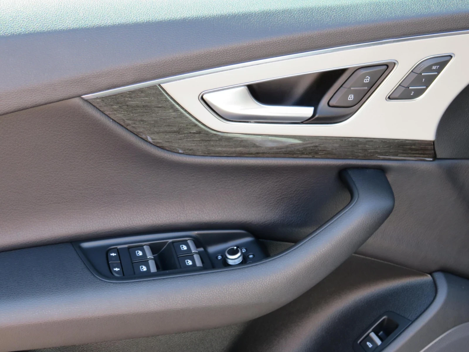 Audi Q7, снимка 8 - Автомобили и джипове - 53825106