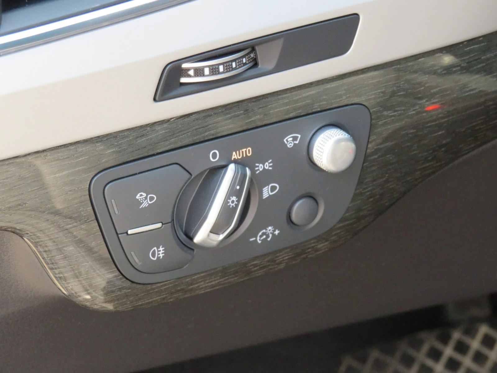 Audi Q7, снимка 14 - Автомобили и джипове - 53825106