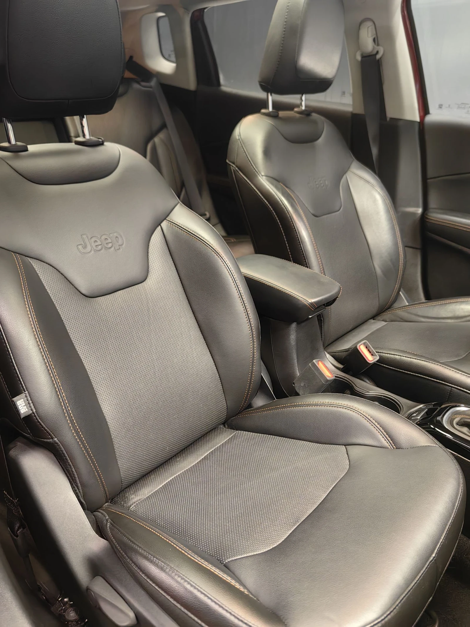 Jeep Compass 2.4* 4x4* LIMITED* 19600KM* KEYLESS* TV* CAMERA* , снимка 9 - Автомобили и джипове - 53864978