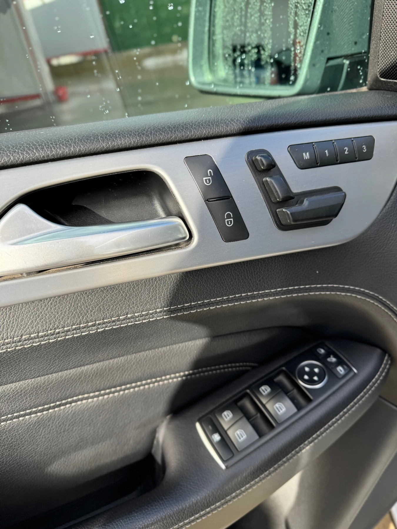 Mercedes-Benz ML 350, снимка 10 - Автомобили и джипове - 53880603