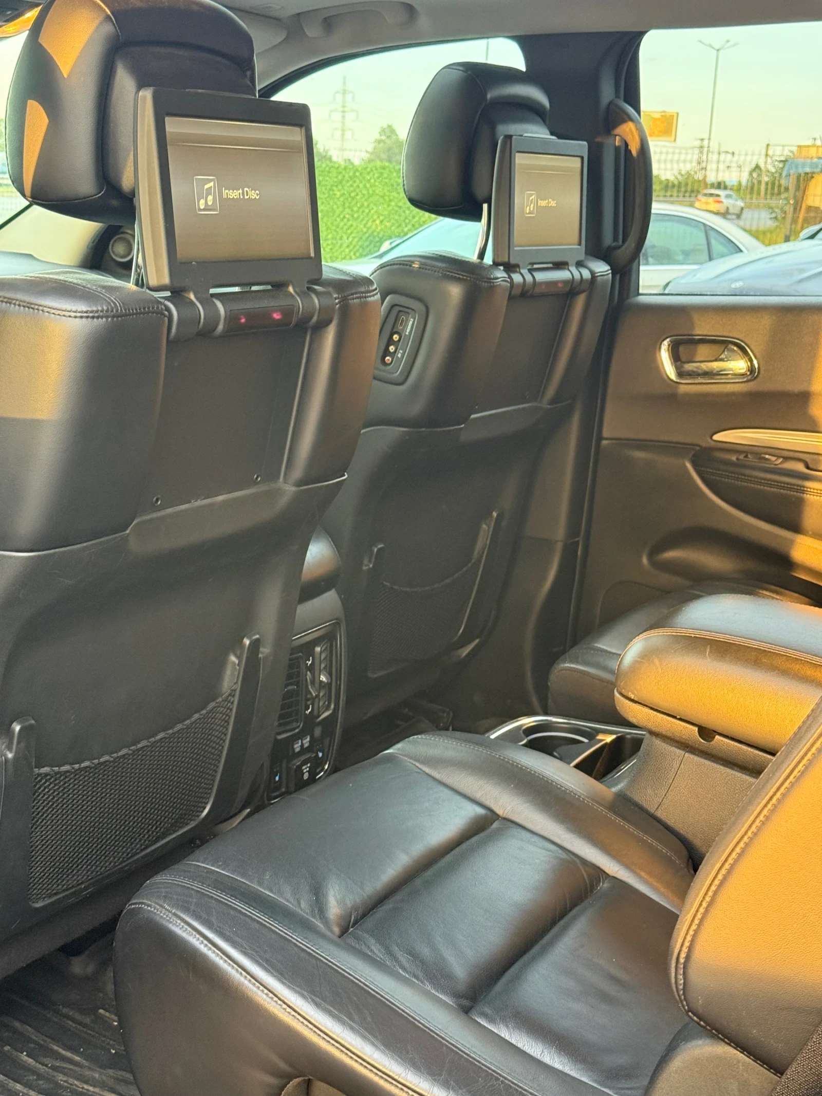 Dodge Durango GT/3.6/Подгрев/Шибидах/Камера/3хTV/6-Местен, снимка 12 - Автомобили и джипове - 54999129