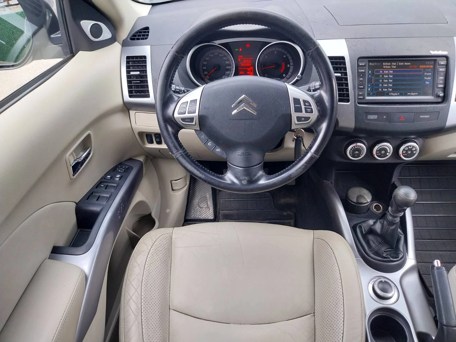 Citroen C-Crosser 2.2* 4x4* Кожен салон, снимка 9 - Автомобили и джипове - 55006725