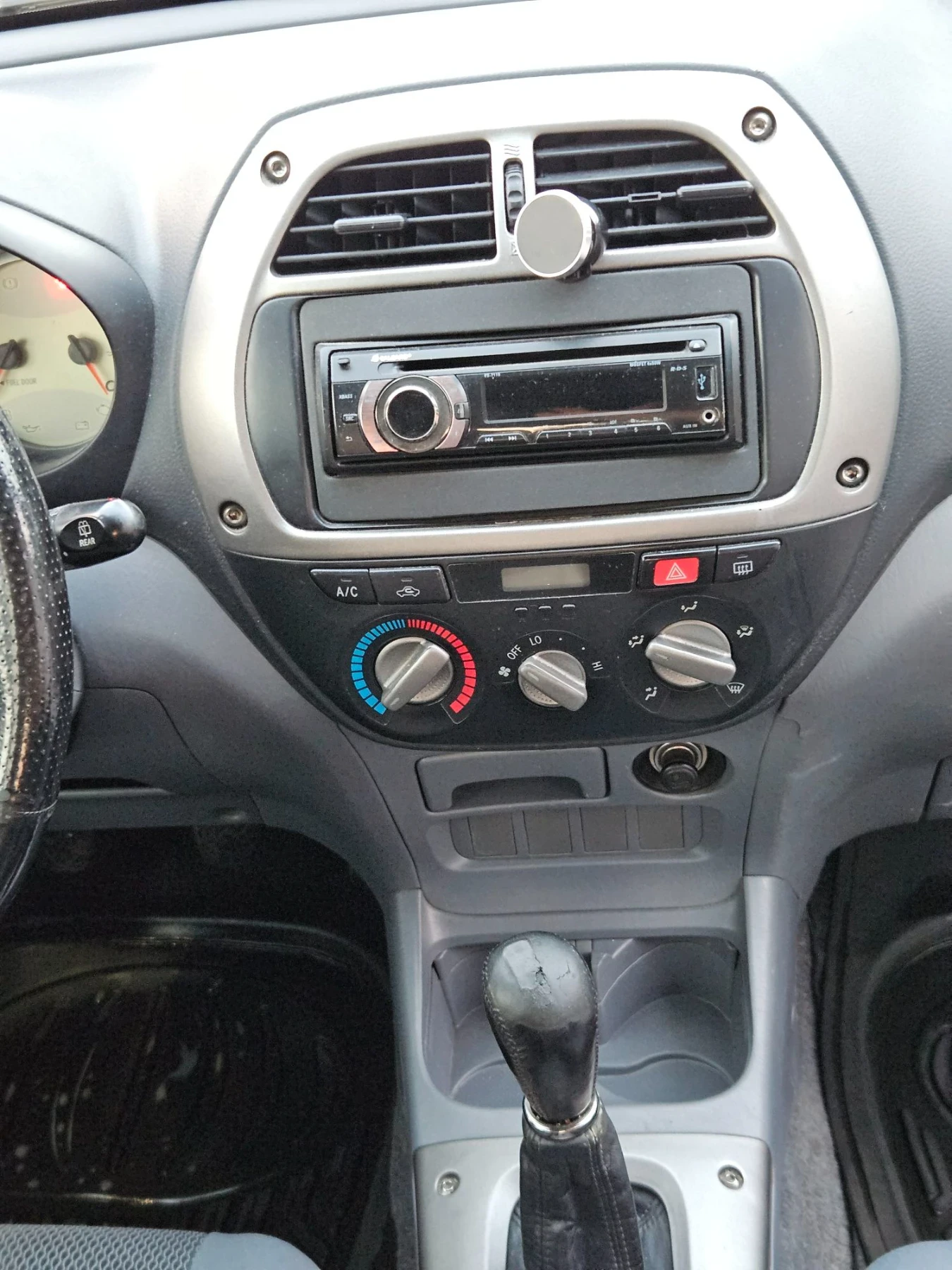 Toyota Rav4, снимка 11 - Автомобили и джипове - 55828420