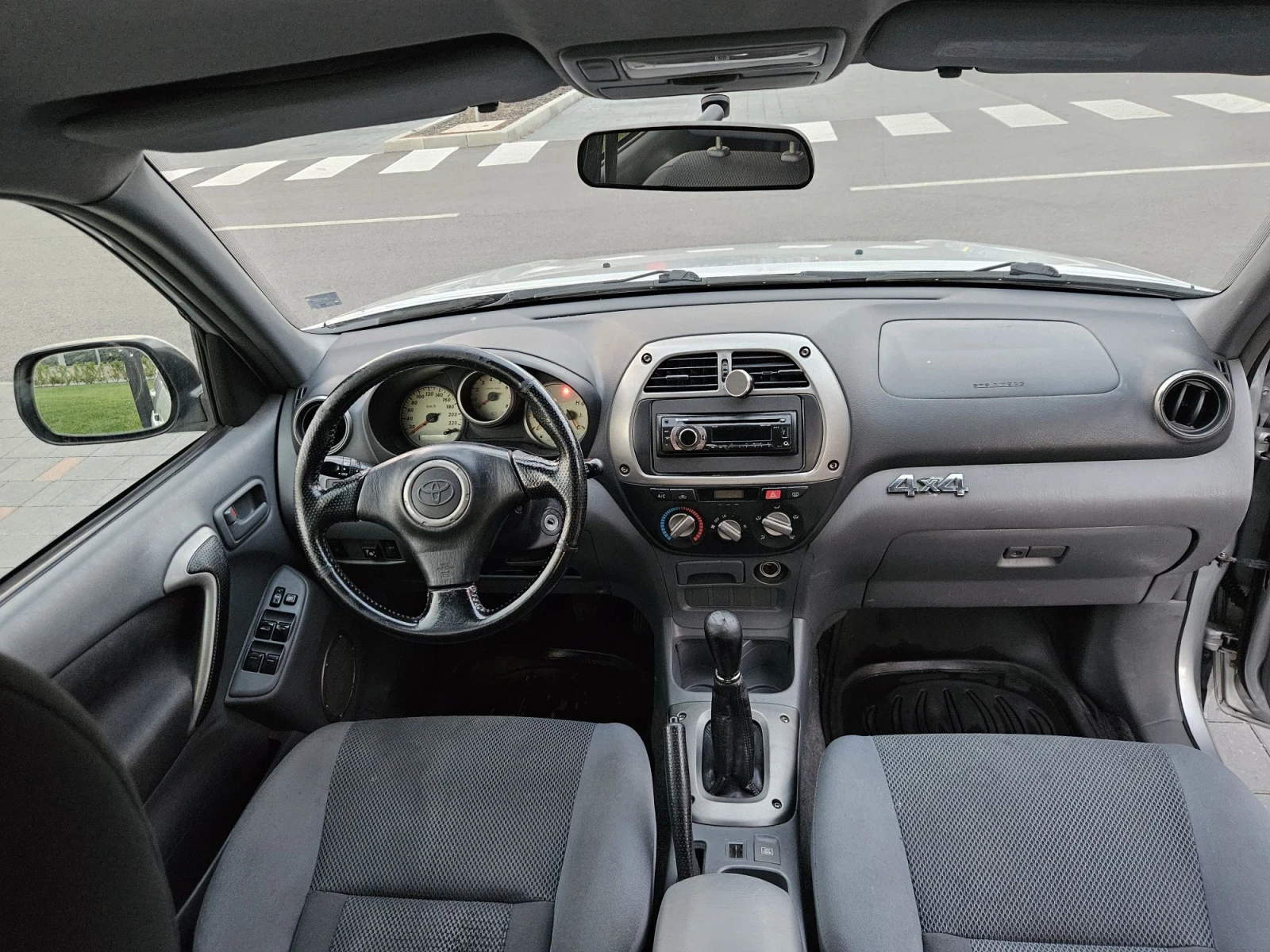 Toyota Rav4, снимка 10 - Автомобили и джипове - 55828420